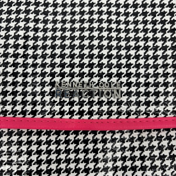 Kenneth Cole Reaction Patent Vinyl Houndstooth Clutch Small Hanging Travel Bag - Picture 11 of 12